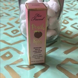 Too Faced Peach KISS lipstick in Sunday Funday